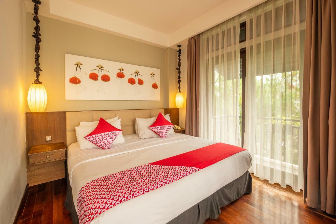 Capital O 852 The Silk At Dago Hotel Bandung Exterior photo
